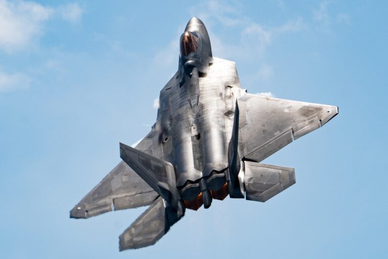 F-22 Raptor performing at Cold Lake Air Show Canada