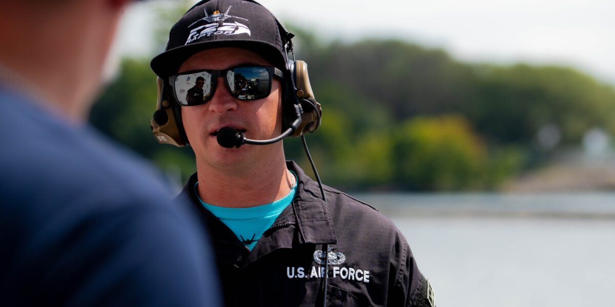 F-22 maintenance team chief speaking with an air boss at the Toronto International Air Show in 2024