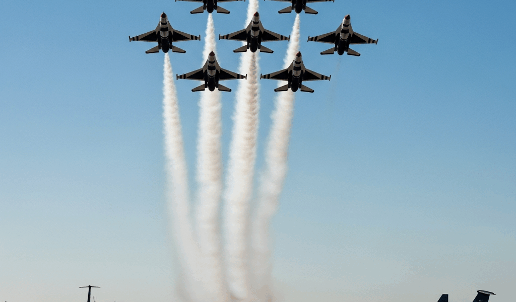 Thunderbirds Complete Historic Hoover Dam Six-Ship Delta Pass En Route to D.C. S