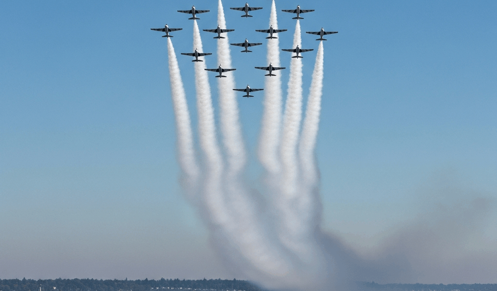 Snowbirds Return to White Rock Waterfront for Final British Columbia Farewell Au
